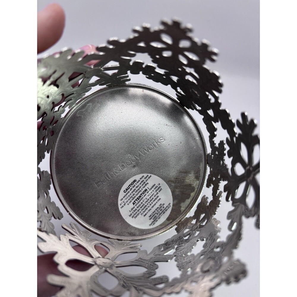 Bath And Body Works Glitter Silver Snowflakes 3-wick candle holder on pedestal - Picture 2 of 6